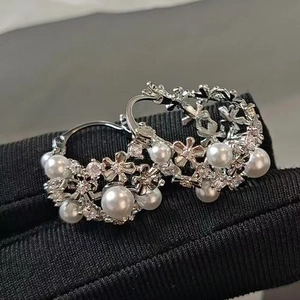 Hollow Flower Basket Hoop Earrings Alloy Rhinestone Faux Artificial Pearl Retro Elegant Silver Tone Jewelry Accessories For Women