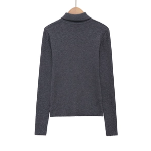 Pull à col roulé ajusté gris foncé pour femme avec motif élégant de tricot côtelé