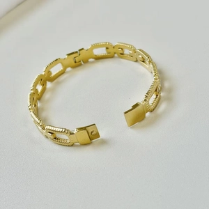 Polished gold stainless steel chain link open bangle bracelet for women in modern style