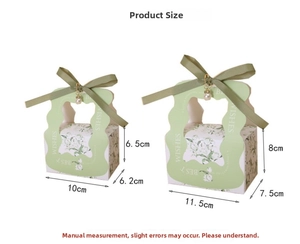 Detailed comparison of light green floral gift boxes with ribbon handles and sizes