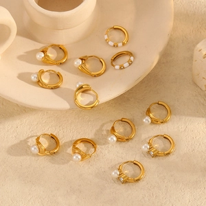 Créoles En Acier Inoxydable Plaqué Or 18 Carats Avec Künstliche Perle Émail Zircon Bijoux De Mode Minimalistes Pour Femmes