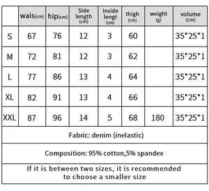 Tabella taglie per pantaloncini in denim elasticizzato con misure di vita, fianchi e lunghezza