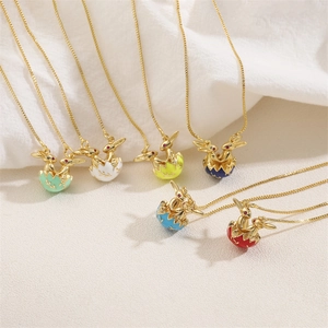 Collana con ciondolo a forma di coniglio in uovo di Pasqua placcata in oro con zirconi