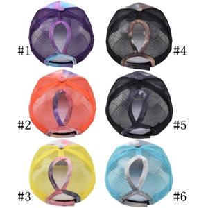 Atmungsaktive Tie-Dye Pferdeschwanz Baseballkappen mit Mesh-Rückseite in sechs Farben