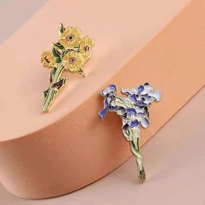 Broches artistiques Van Gogh émaillées avec iris et tournesol sur socle doré élégant