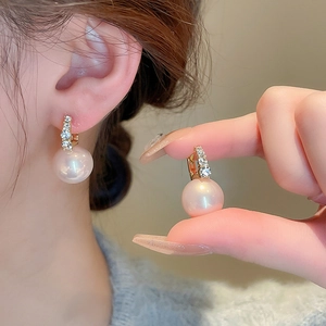 French retro gold earrings with soft pink pearls and sparkling crystal diamonds