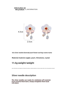 Detail view of flower drop earrings with size 4.3x2.5cm and 925 silver needle material