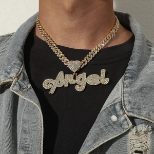 Collier Pendentif Angel Écriture Manuscrite Iced Out Strass Cœur Alliage De Zinc Bijoux Hip Hop Hommes Femmes