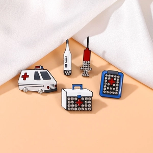 Alloy Enamel Medical Brooch Ambulance Syringe Thermometer Medical Kit Clipboard Badge For Doctor Nurse Jewelry Gift