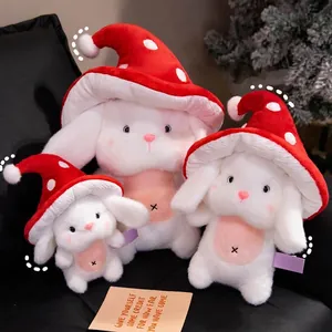 Trois lapins en peluche blancs avec chapeaux de champignons rouges, tailles S/M/L