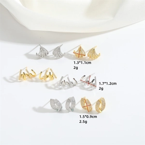 Boucles d'oreilles griffes gothiques vintage avec zircon blanc en plaqué or et argent