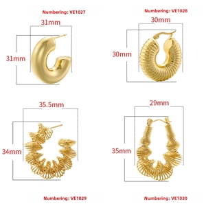 French vintage style gold-plated C-shaped earrings with varied twisted textures and sizes