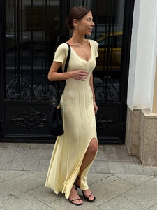 Chic light yellow short sleeve knitted V-neck maxi dress with side slit and slim fit cut