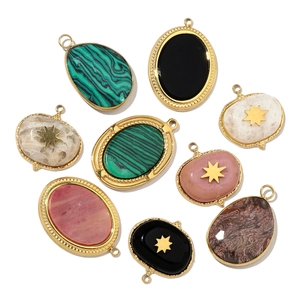 Pendentifs vintage en pierre naturelle et acier titane doré avec accents d'étoiles