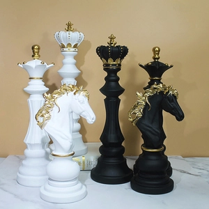 Nordic Chess Piece Ornaments Resin King Queen Knight Statues Modern Luxury Desktop Home Office Decor Black White Gold