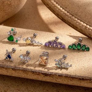 Set di orecchini in acciaio inossidabile con zirconi colorati e forme assortite moda