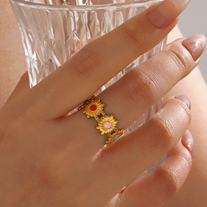 Bague Ouverte Fleur Plaqué Or 18K Acier Inoxydable Minimaliste Émail Coloré Marguerite Bijoux Pour Femmes Vintage