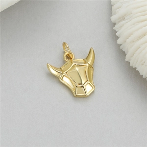 Polished 14K gold-plated bull head pendant charm with geometric facets for jewelry making