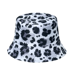 Chapeau bob d'été pour femme avec motif léopard dégradé noir et blanc pour le soleil