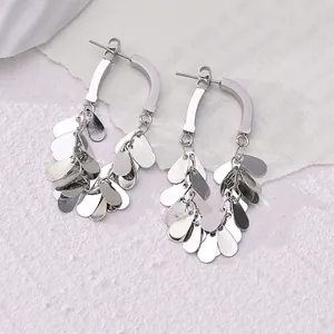 Boucles d'oreilles bohèmes vintage argentées avec pampilles en gouttes d'eau étagées