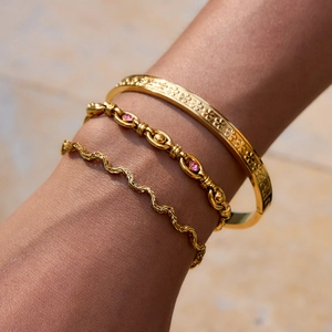 Ensemble de bracelets en acier inoxydable doré avec gravures florales et zircons roses
