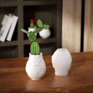 Detaillierte Silikonform für Vasen mit 3D-Blumenrelief für DIY-Harz-Bastelarbeiten