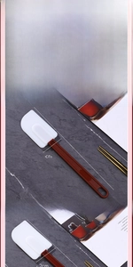 Detailed size specifications for red and white silicone spatula baking tools