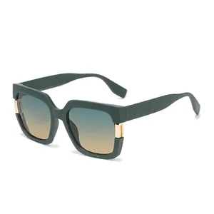 Chic dark green square sunglasses with gradient lenses and gold metal temple details