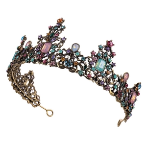 Couronne de mariée dorée vintage avec cristaux colorés et strass style baroque