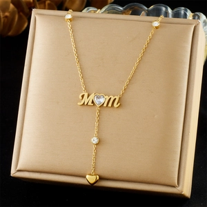 Collier En Acier Inoxydable Plaqué Or Lettre MOM Coeur Zirconia Y Gland Pendentif Bijoux Élégants Pour Femmes Mère