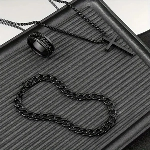 Ensemble de bijoux 3 pièces en acier noir avec pendentif croix et bague à maillons