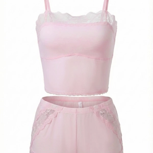 Pink lace seamless wireless bra and shorts lingerie set with floral lace trim detail