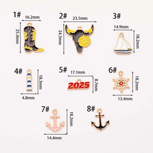 Detailed size chart for cowboy and nautical enamel alloy pendants showing precise dimensions