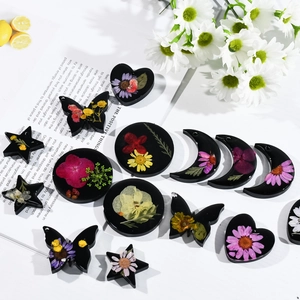 Moldes de resina negra para colgantes con flores secas en formas de mariposa y luna