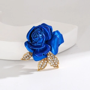 Elegant blue rose brooch with gold leaves and sparkling rhinestones for suits
