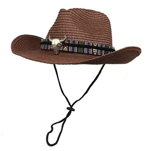Cappello da cowboy marrone intrecciato con testa di toro e cinturino sottogola regolabile
