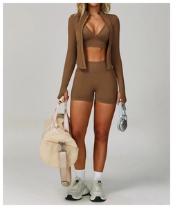 Ensemble de yoga marron 3 pièces avec short fitness taille V et veste longue