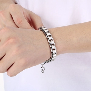 Bracelet chaîne boîte minimaliste en acier inoxydable pour homme avec fermoir ajustable
