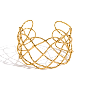 Minimalist 18K gold-plated stainless steel open cuff bracelet with hammered hollow mesh