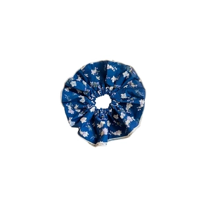 Floral scrunchie with rabbit print and white lace trim in dark blue cotton fabric