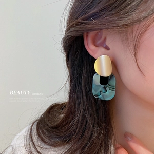 Chic geometric acrylic drop earrings with dark green marble texture and gold studs