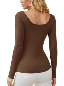 Camiseta ajustada marrón de manga larga de punto acanalado con sexy espalda abierta en U