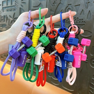 Juego llaveros de mancuerna miniatura de silicona colorida, accesorio deportivo fitness.