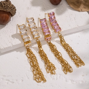 Eleganti orecchini a nappa in acciaio placcato oro 18K con pietre di zircone quadrate
