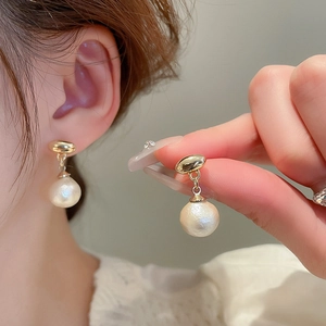 Elegant vintage geometric cotton pearl drop earrings in gold finish for women