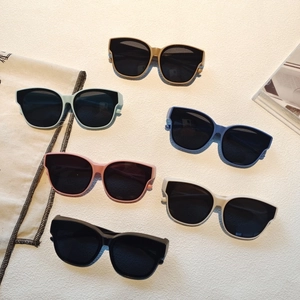 Polarized silicone kids sunglasses in six colors with stylish cat-eye frames