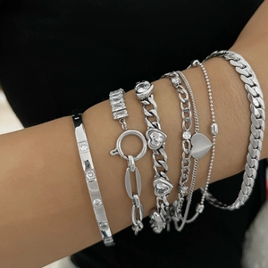 Ensemble de bracelets multicouches en argent avec oxydes de zirconium et cœur