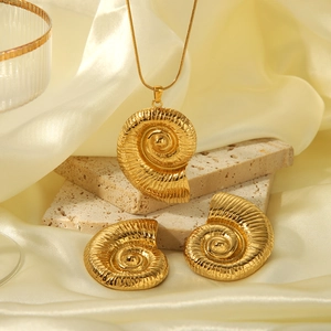 Spiral Conch Shell Pendant Necklace And Earrings 18K Gold Plated Stainless Steel Texture Jewelry Fashion