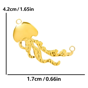 Detailed dimension chart showing 4.2cm height of a golden jellyfish pendant charm