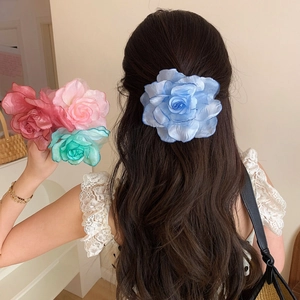 Large Simulated Rose Flower Hair Clip 3D Fabric Gradient Floral Alligator Clip Fresh Sweet Vacation Style Hair Accessories For Women